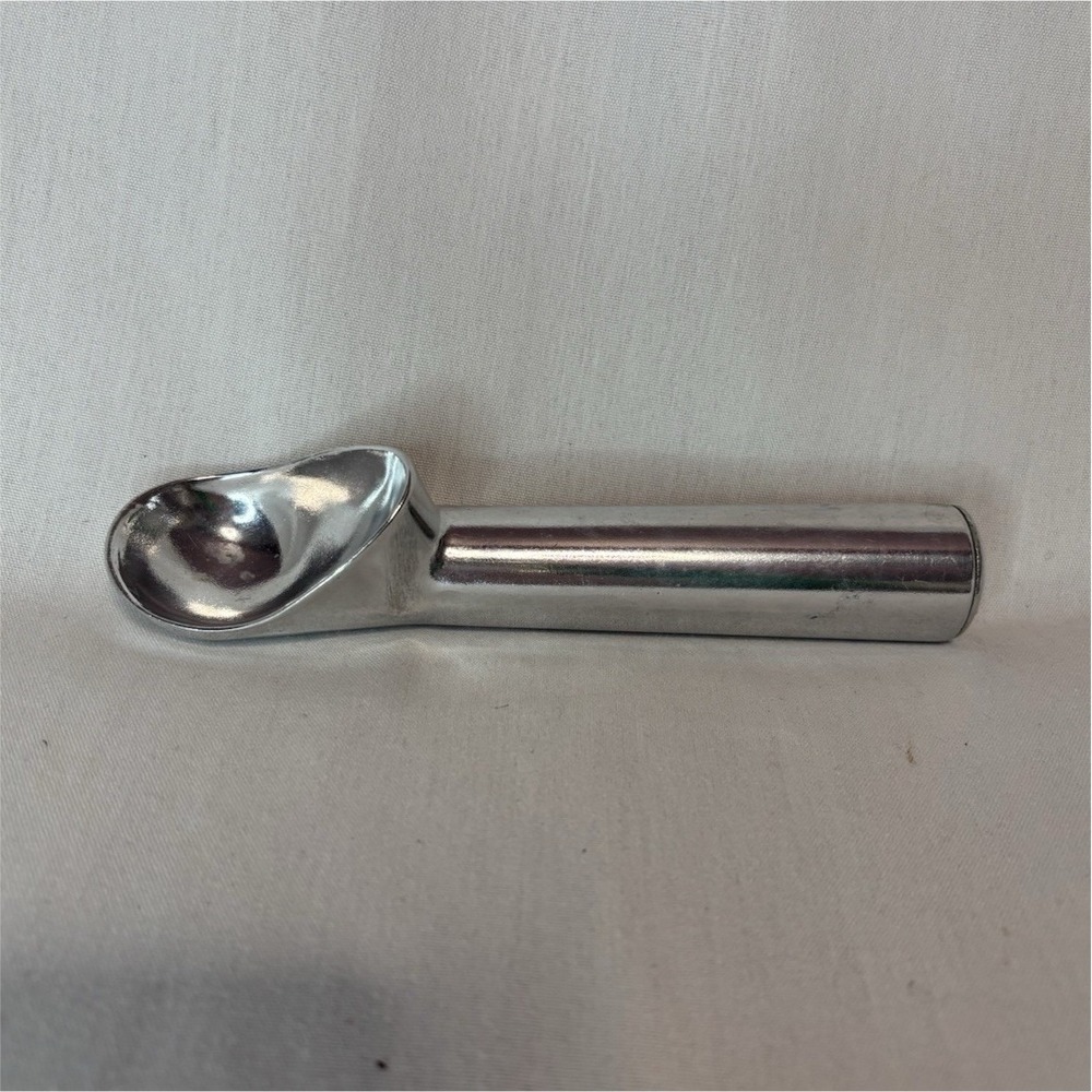 VTG Norpro Silver Aluminum Ice Cream Scoop With Handle 7inches‎